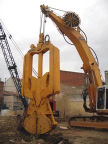 CHS8, Hydraulic diaphragm wall grab