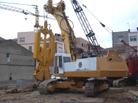 CHS8, Hydraulic diaphragm wall grab